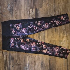 EUC Skechers Women's Black and Pink Floral Leggings. Medium